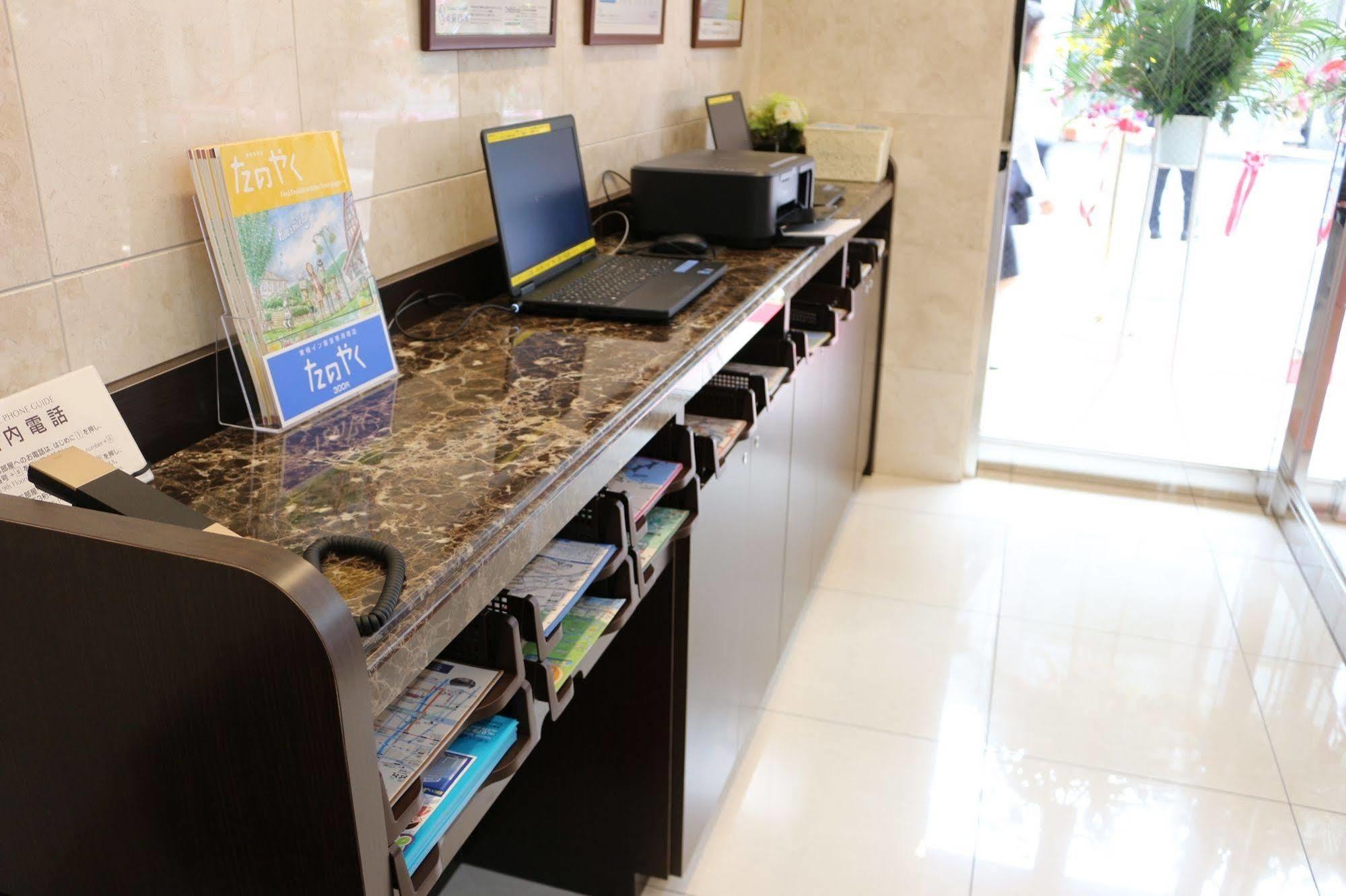 Toyoko Inn Misato Ekimae Екстер'єр фото